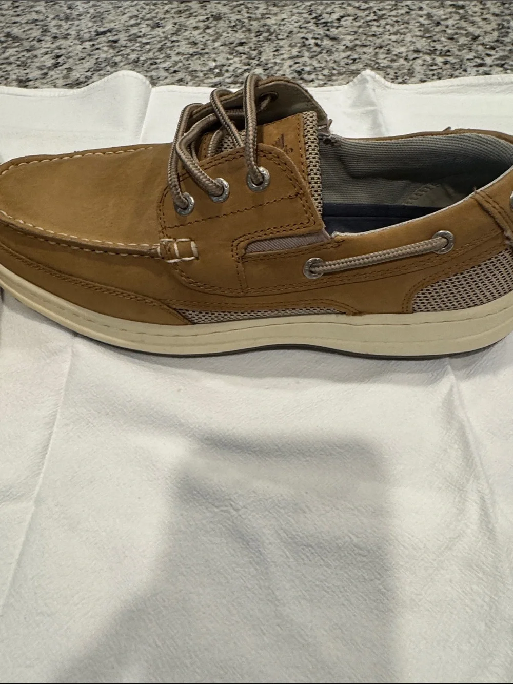Dockers Men's Tan and Black Leather Boat Shoes
